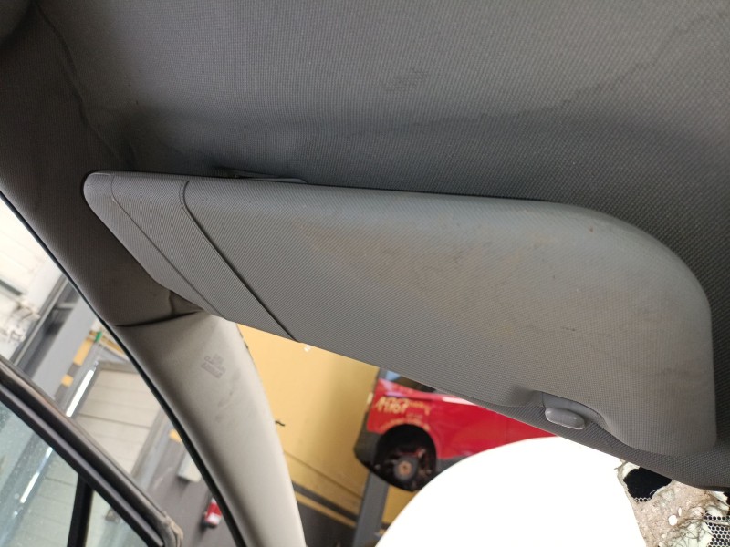 Recambio de parasol izquierdo para toyota avensis sedán (_t27_) 2.2 d-4d (adt271_) referencia OEM IAM   