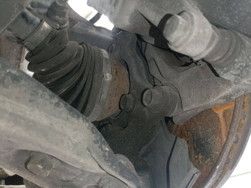 Recambio de mangueta delantera izquierda para toyota avensis sedán (_t27_) 2.2 d-4d (adt271_) referencia OEM IAM   