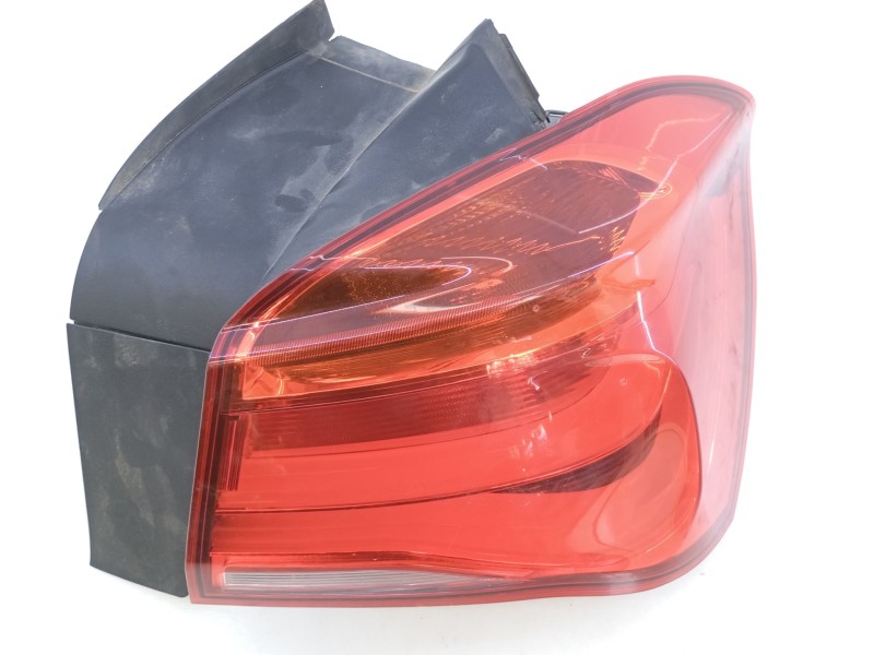 Recambio de piloto trasero derecho para bmw 1 (f20) 118 d referencia OEM IAM   