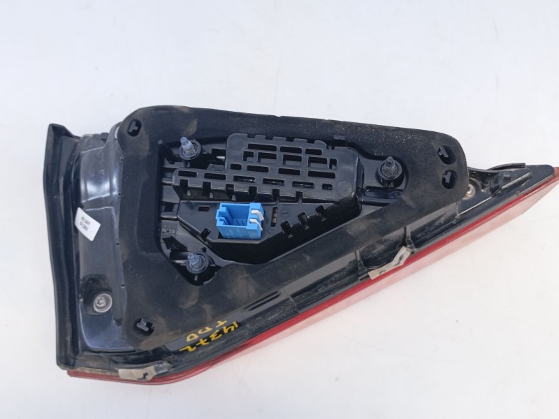Recambio de piloto trasero derecho porton para audi a1 sportback (gba) 30 tfsi referencia OEM IAM 82A945094B  