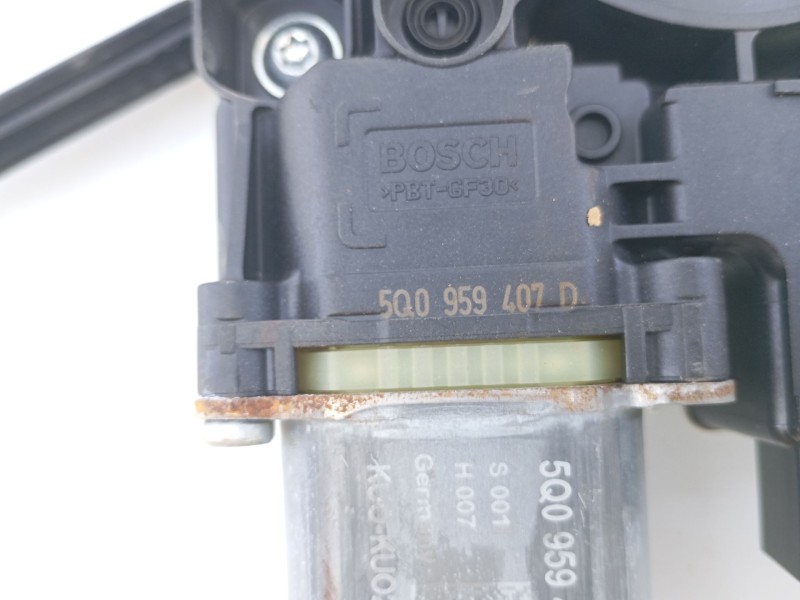 Recambio de elevalunas trasero izquierdo para volkswagen t-roc (a11, d11) 1.5 tsi referencia OEM IAM 5Q0959407D  