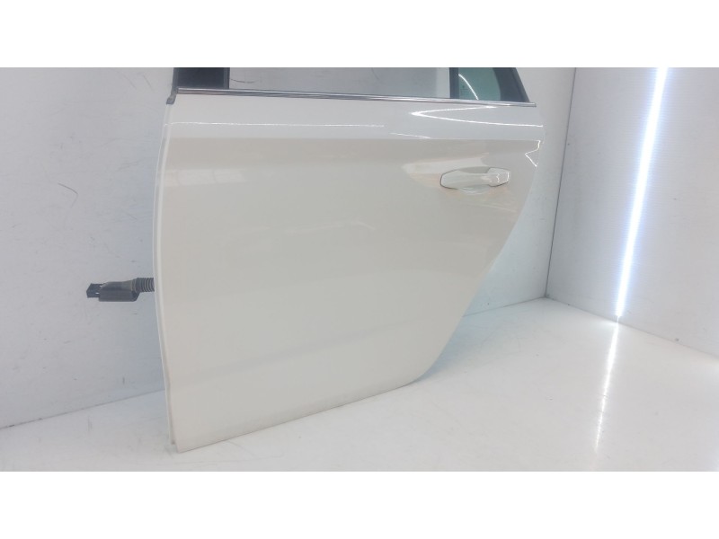 Recambio de puerta trasera izquierda para skoda kamiq (nw4) 1.0 tsi referencia OEM IAM   E5-B4-6