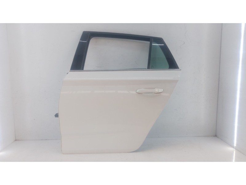 Recambio de puerta trasera izquierda para skoda scala (nw1) 1.0 tsi referencia OEM IAM   E5-B4-6