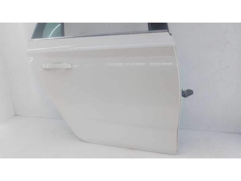 Recambio de puerta trasera derecha para skoda scala (nw1) 1.0 tsi referencia OEM IAM   E5-B4-8