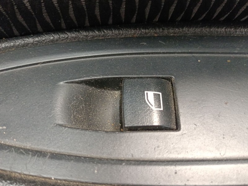 Recambio de mando elevalunas delantero derecho para bmw 3 (f30, f80) 318 d referencia OEM IAM   