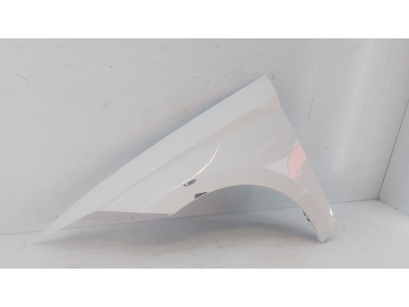Recambio de aleta delantera izquierda para seat ibiza v (kj1, kjg) 1.0 mpi referencia OEM IAM   E4-B3-9