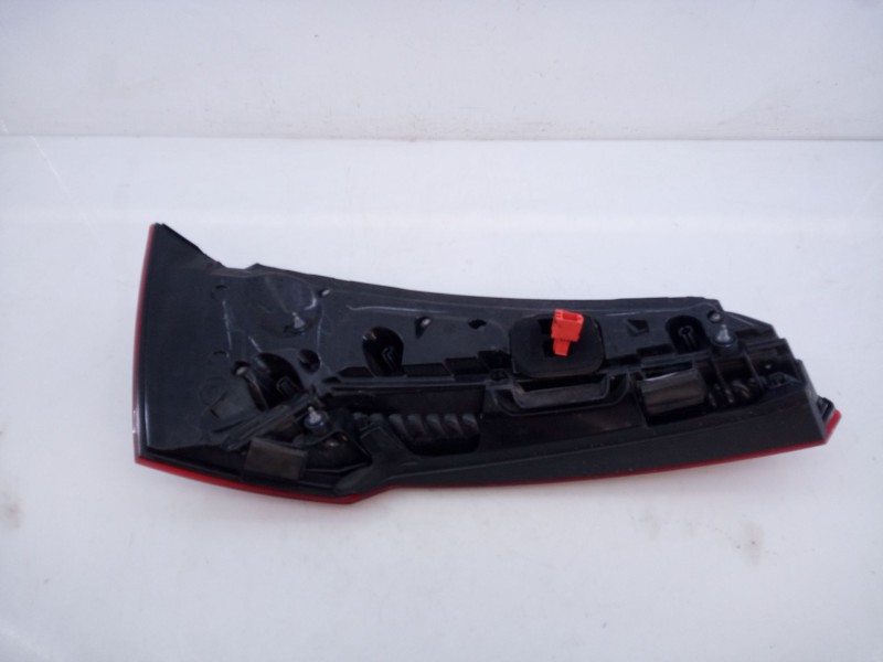 Recambio de piloto trasero derecho porton para audi q5 (fyb, fyg) 2.0 tdi quattro referencia OEM IAM   E1-B6-7-1
