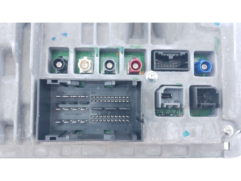 Recambio de sistema navegacion gps para jeep compass (mp, m6, mv, m7) 1.4 multiair referencia OEM IAM 68332804AB  E3-B6-26-1