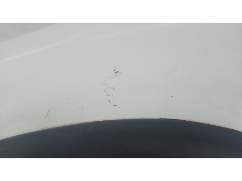 Recambio de aleta delantera izquierda para nissan terrano ii (r20) 2.7 tdi 4wd referencia OEM IAM   E4-B3-11