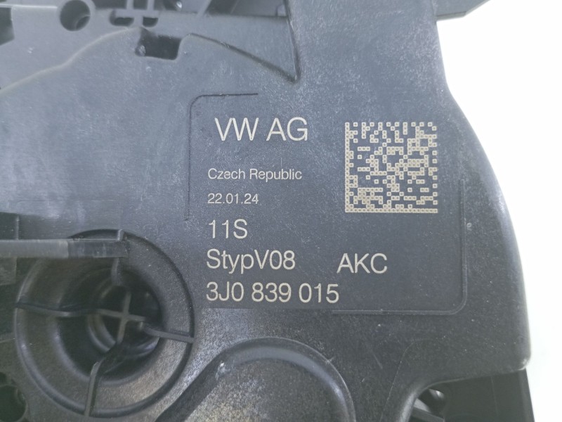 Recambio de cerradura puerta trasera izquierda para volkswagen t-roc (a11, d11) 1.5 tsi referencia OEM IAM 3J0839015  