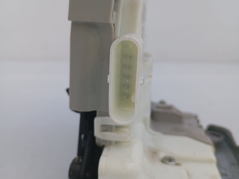 Recambio de cerradura puerta trasera izquierda para audi q5 (fyb, fyg) 35 tdi mild hybrid referencia OEM IAM   