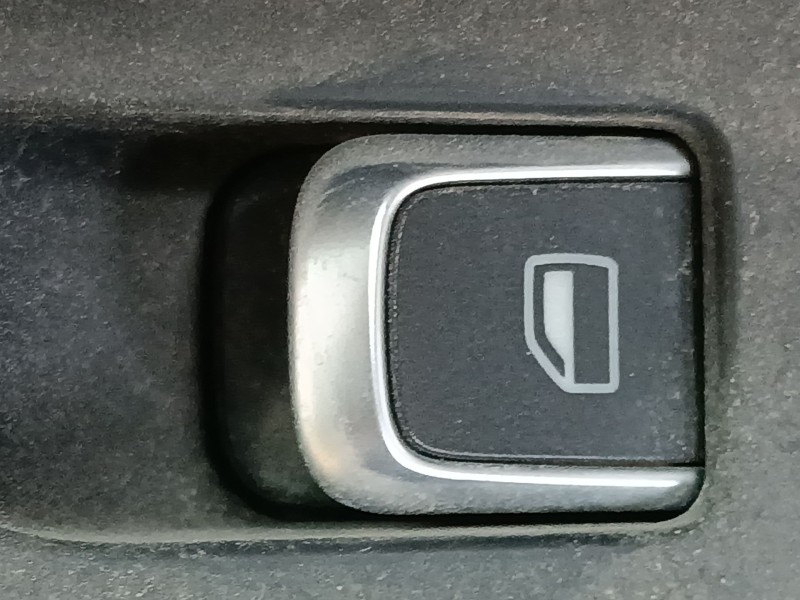 Recambio de mando elevalunas trasero derecho para audi a5 sportback (8ta) 3.0 tdi referencia OEM IAM   