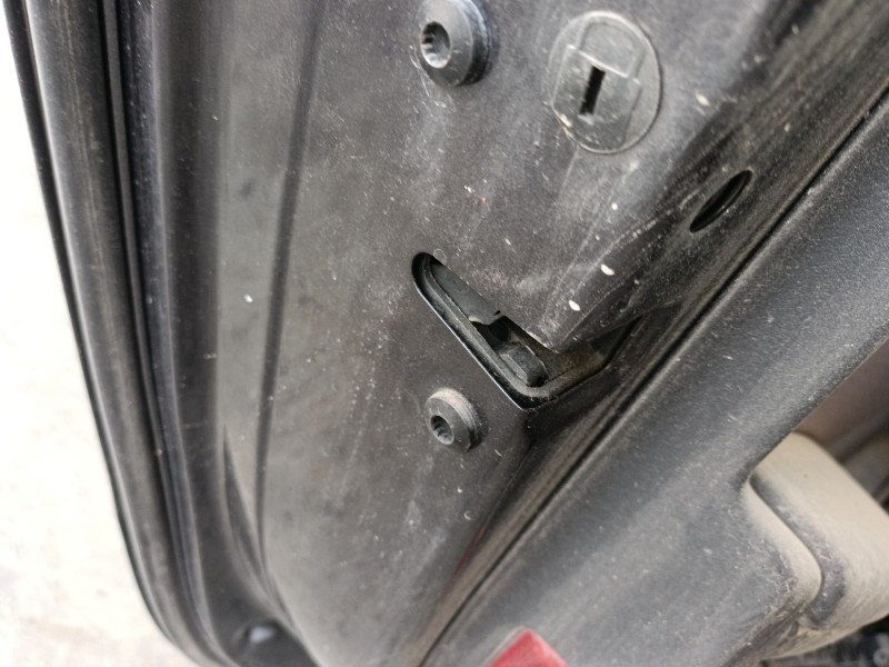 Recambio de cerradura puerta trasera izquierda para audi a5 sportback (8ta) 3.0 tdi referencia OEM IAM   