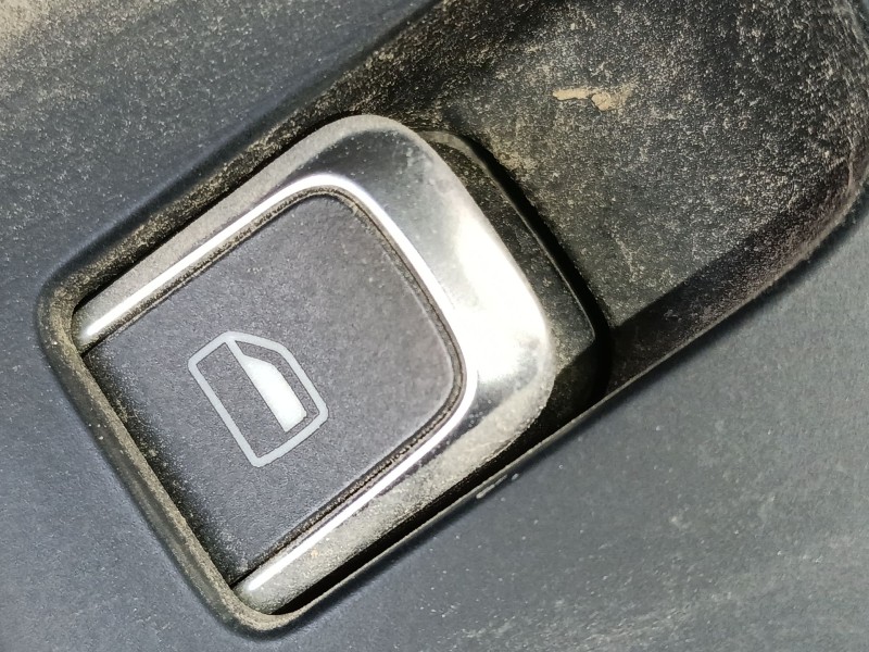 Recambio de mando elevalunas trasero izquierdo para audi a5 sportback (8ta) 3.0 tdi referencia OEM IAM   
