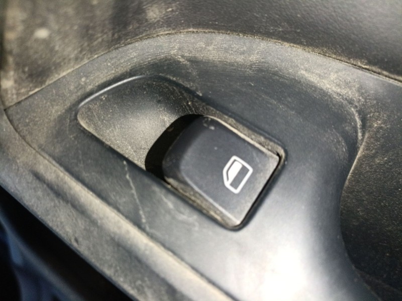 Recambio de mando elevalunas delantero derecho para audi a5 (8t3) 3.0 tdi quattro referencia OEM IAM   