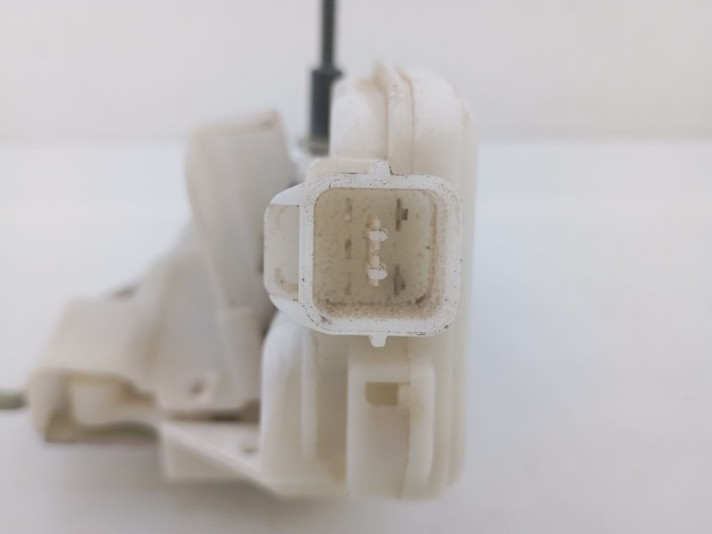 Recambio de cerradura puerta delantera derecha para mitsubishi montero (v80/v90) 3.2 di-d intense (3-ptas.) referencia OEM IAM  