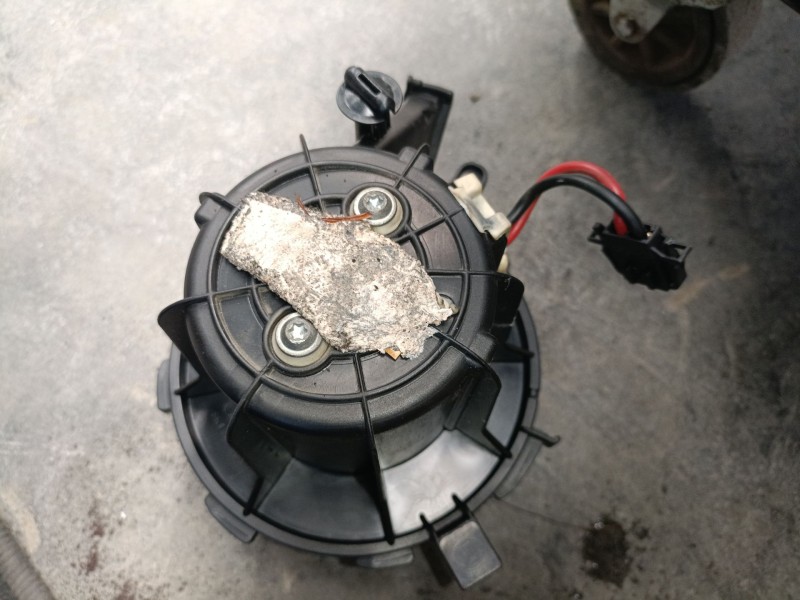 Recambio de ventilador calefaccion para audi a5 (8t3) 3.0 tdi quattro referencia OEM IAM 8K1820021  