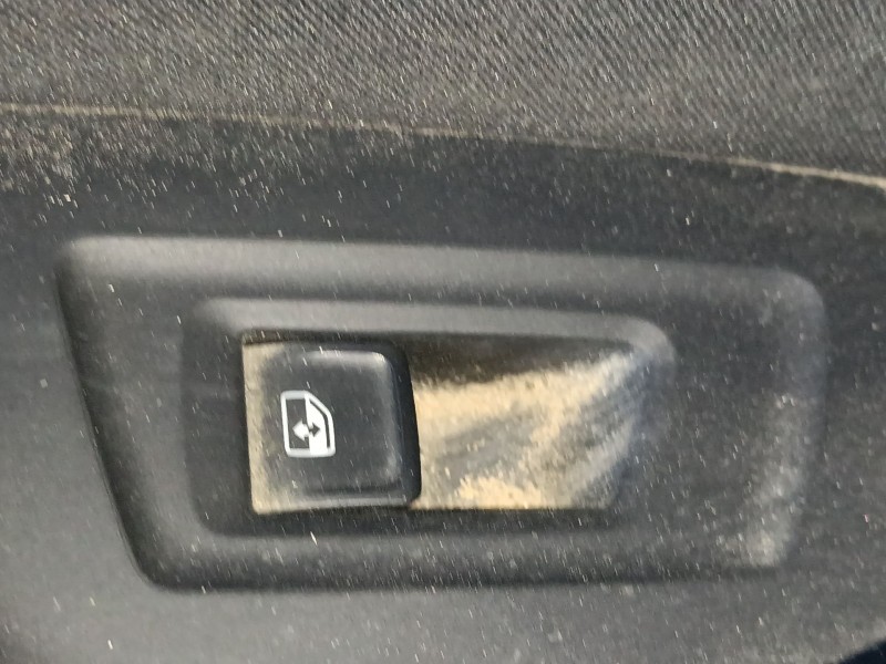Recambio de mando elevalunas trasero izquierdo para volkswagen passat b8 variant (3g5, cb5) 1.6 tdi referencia OEM IAM   
