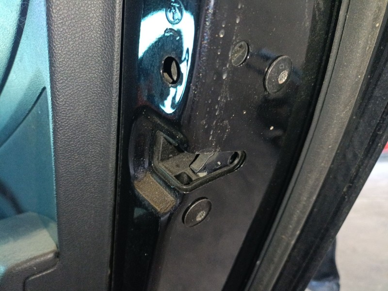 Recambio de cerradura puerta trasera derecha para volkswagen passat b8 variant (3g5, cb5) 1.6 tdi referencia OEM IAM   