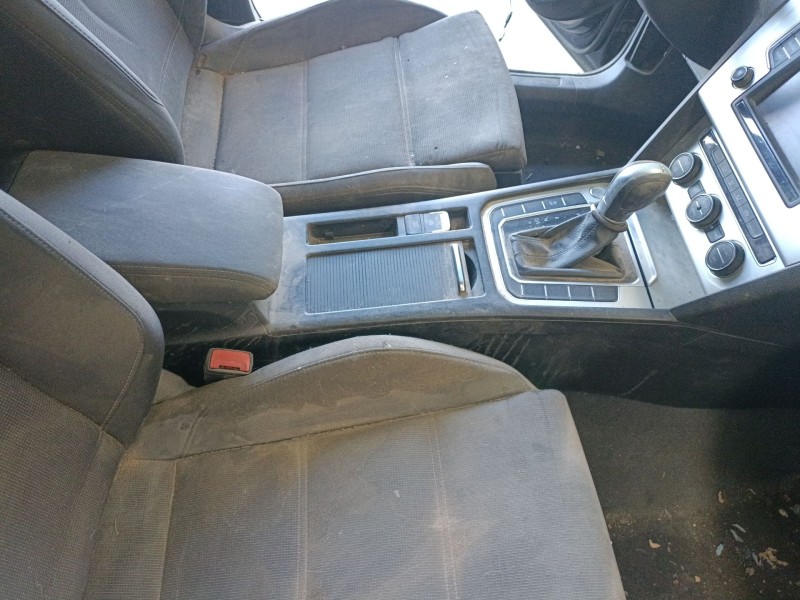 Recambio de consola central para volkswagen passat b8 variant (3g5, cb5) 1.6 tdi referencia OEM IAM   