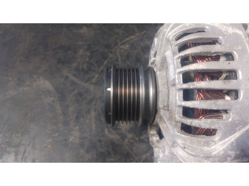 Recambio de alternador para seat leon (1p1) 1.9 tdi referencia OEM IAM   