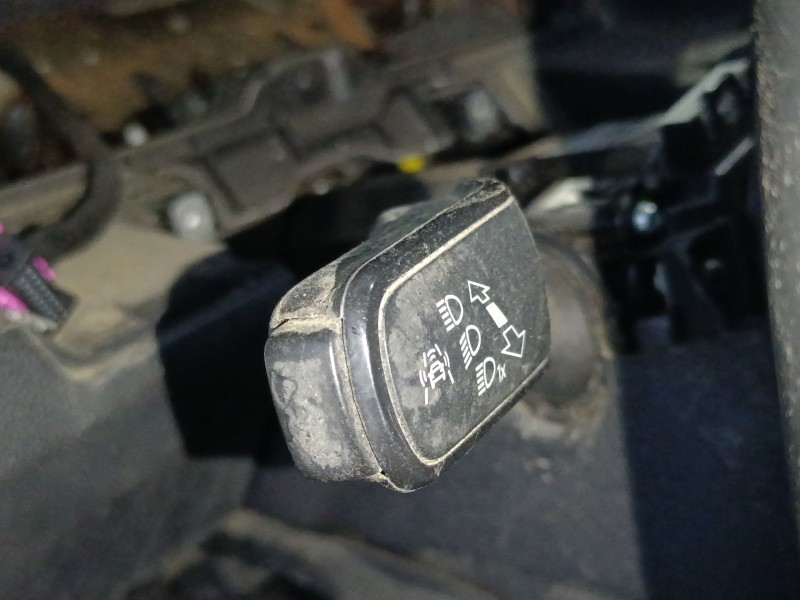 Recambio de mando intermitentes para volkswagen passat b8 variant (3g5, cb5) 1.6 tdi referencia OEM IAM   