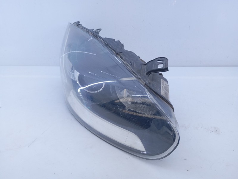 Recambio de faro derecho para renault megane iii hatchback (bz0/1_, b3_) 1.2 tce (bz2b, bz11) referencia OEM IAM   