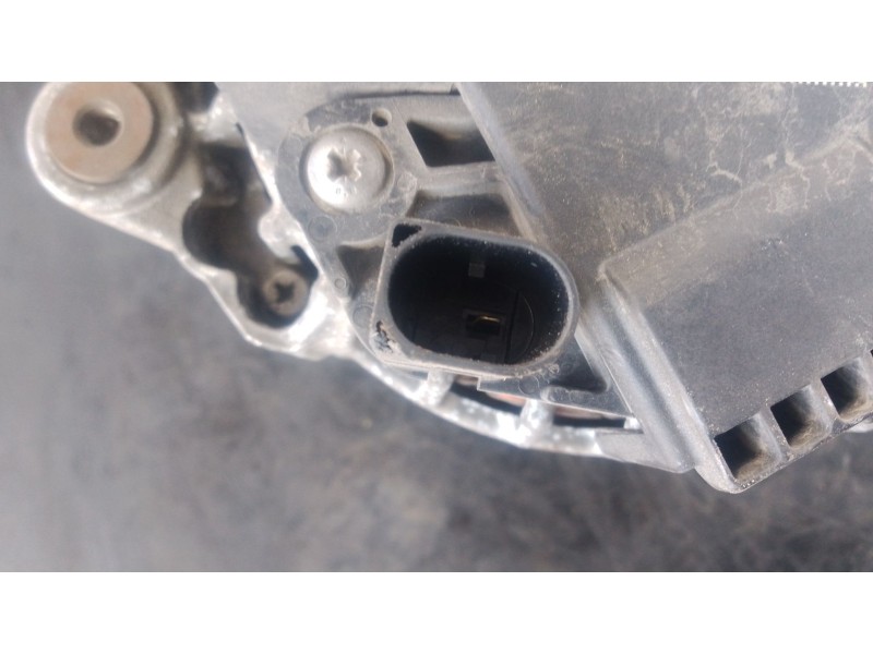 Recambio de alternador para volkswagen passat b7 (362) 2.0 tdi referencia OEM IAM   