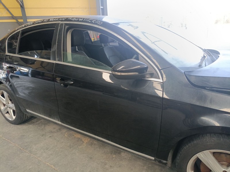 Recambio de puerta delantera derecha para volkswagen passat b7 (362) 2.0 tdi referencia OEM IAM   