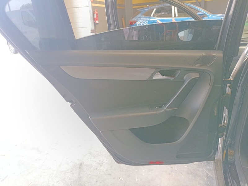 Recambio de guarnecido puerta trasera izquierda para volkswagen passat b7 (362) 2.0 tdi referencia OEM IAM   