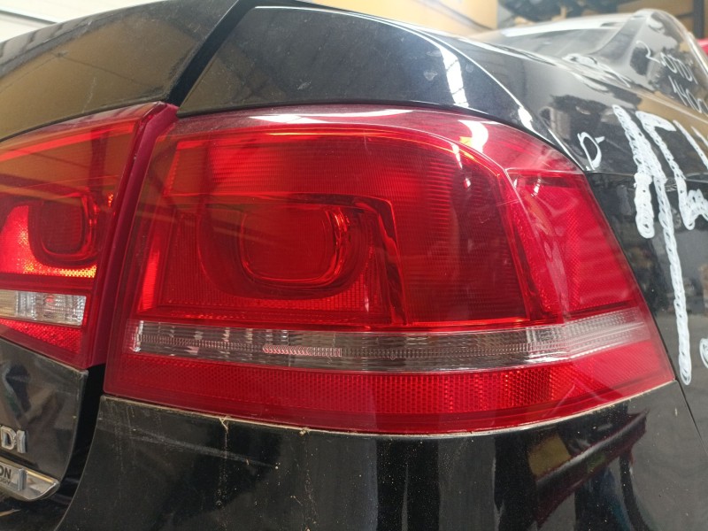 Recambio de piloto trasero derecho para volkswagen passat b7 (362) 2.0 tdi referencia OEM IAM   