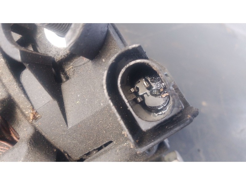 Recambio de alternador para ford tourneo connect / grand tourneo connect v408 monospace 1.6 tdci referencia OEM IAM   