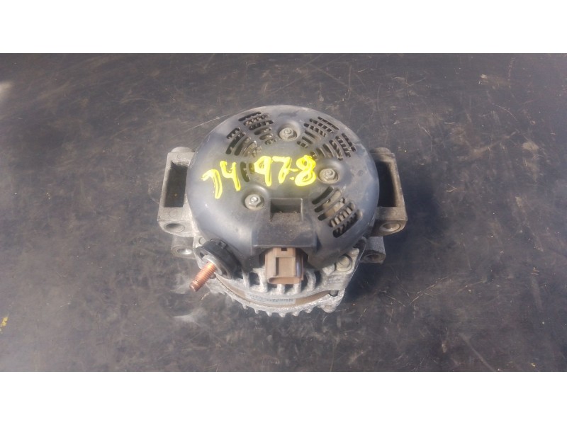 Recambio de alternador para dodge nitro 2.8 crd 4wd referencia OEM IAM 1042106080 04801338AB 