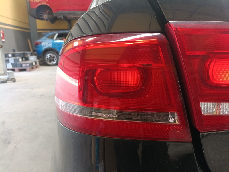Recambio de piloto trasero izquierdo para volkswagen passat b7 (362) 2.0 tdi referencia OEM IAM   
