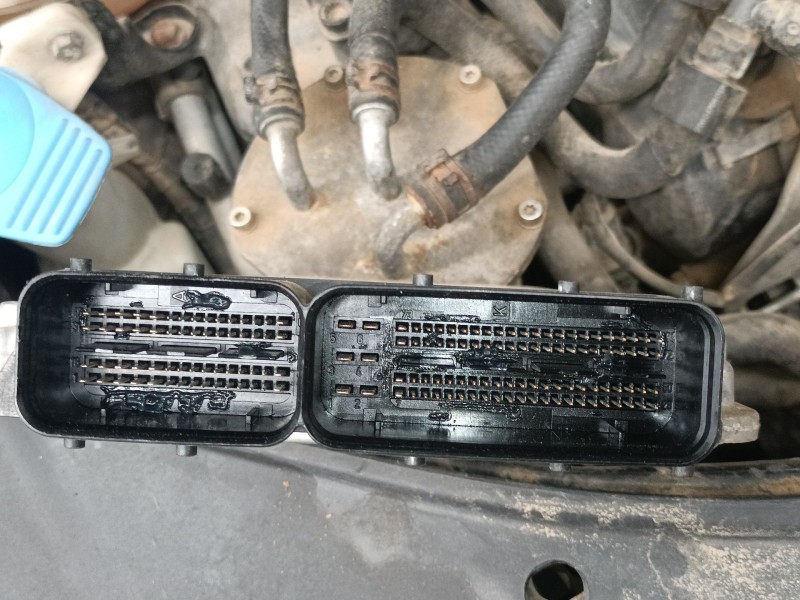 Recambio de centralita motor uce para volkswagen passat b7 (362) 2.0 tdi referencia OEM IAM   