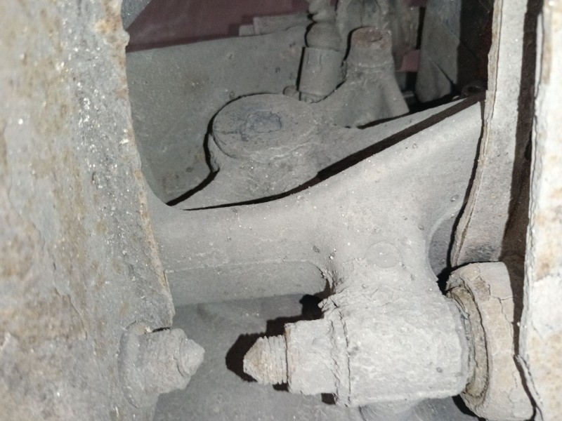 Recambio de mangueta trasera izquierda para volkswagen passat b7 (362) 2.0 tdi referencia OEM IAM   
