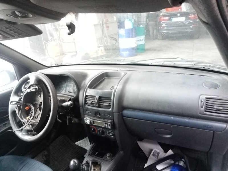 renault clio ii fase ii (b/cb0) del año 2001