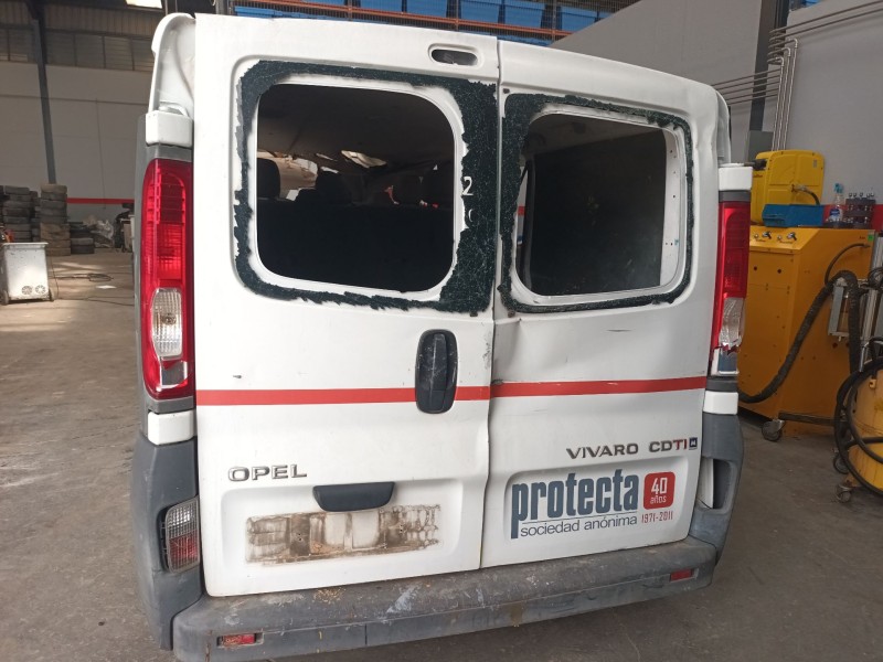 opel vivaro a autobús (x83) del año 2012