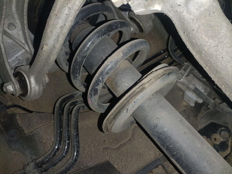 Recambio de amortiguador delantero derecho para audi q5 (8rb) 2.0 tdi quattro referencia OEM IAM   