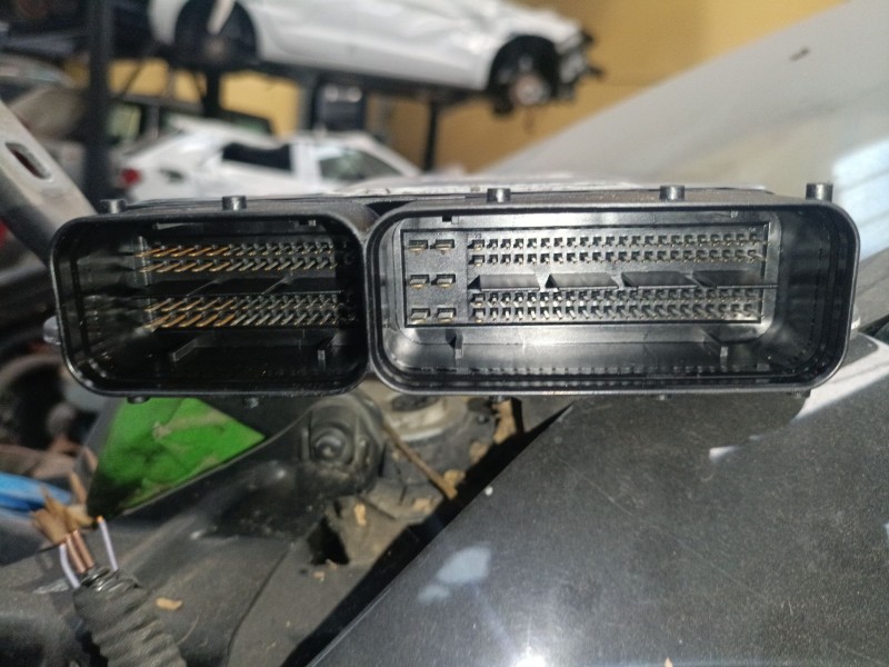 Recambio de centralita motor uce para audi q5 (8rb) 2.0 tdi quattro referencia OEM IAM 04L906021CK 0281030412 