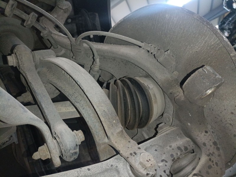 Recambio de mangueta delantera izquierda para audi q5 (8rb) 2.0 tdi quattro referencia OEM IAM   