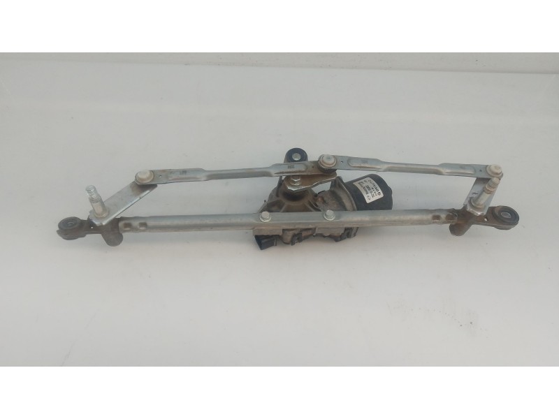 Recambio de motor limpia delantero para ssangyong tivoli 1.2 referencia OEM IAM 7821035002  