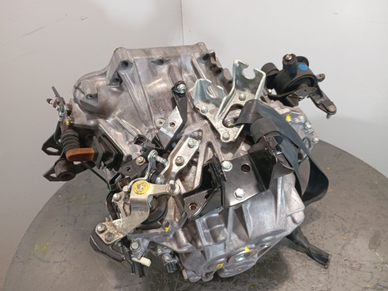 Recambio de caja cambios para toyota avensis sedán (_t27_) 2.2 d-4d (adt271_) referencia OEM IAM   