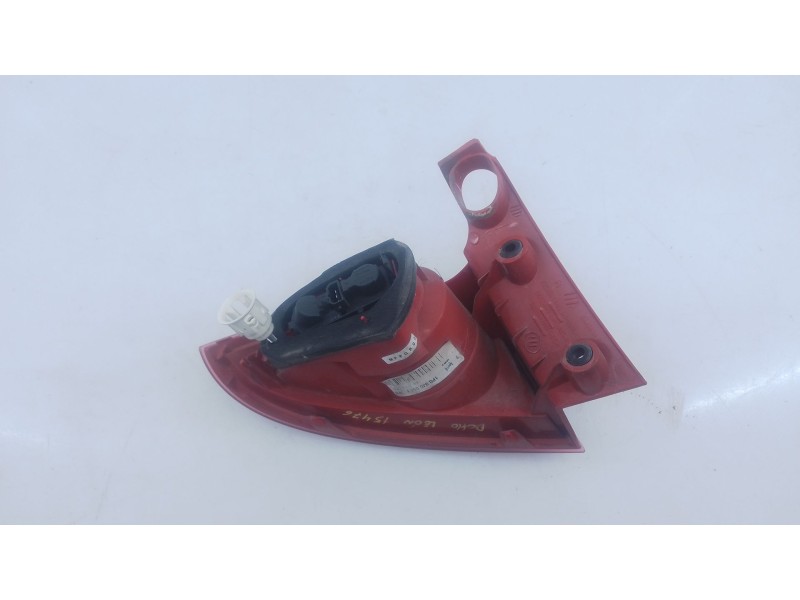 Recambio de piloto trasero derecho para seat leon (1p1) 1.9 tdi referencia OEM IAM   