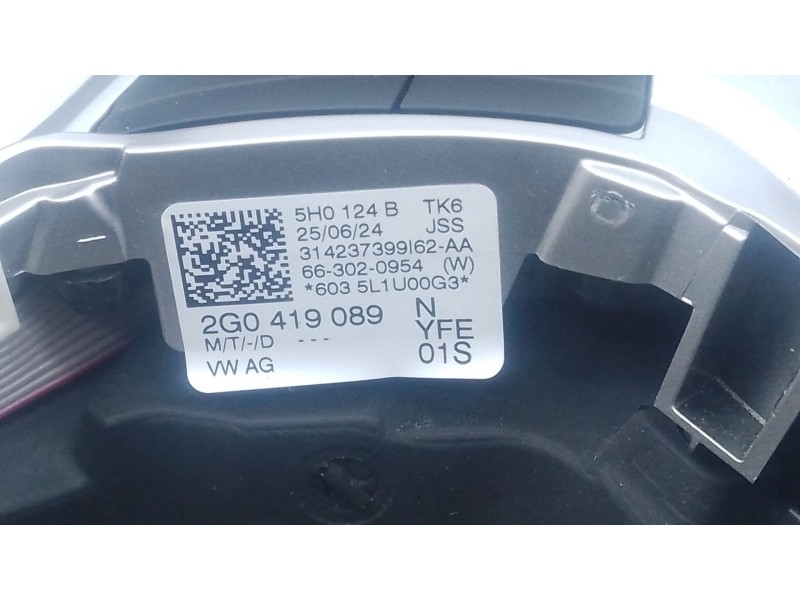 Recambio de volante para volkswagen polo vi (aw1, bz1, ae1) gti referencia OEM IAM   