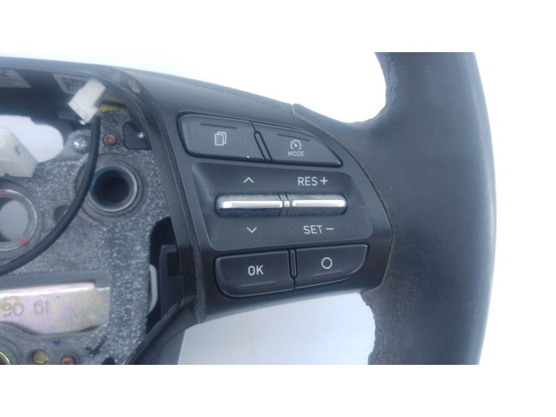Recambio de volante para hyundai i30 (pde, pd, pden) 1.0 t-gdi referencia OEM IAM   