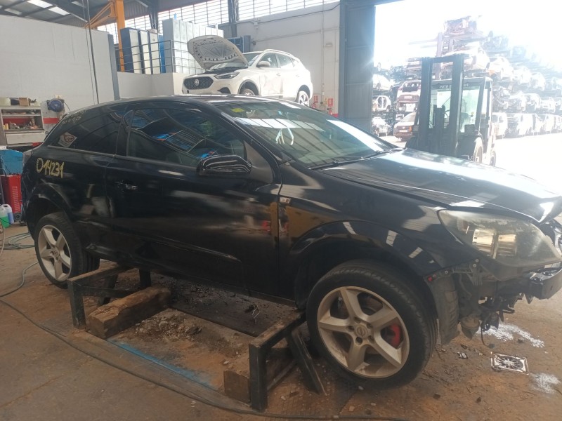 opel astra h gtc (a04) del año 2005
