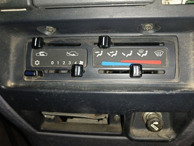 Recambio de mando calefaccion / aire acondicionado para ford maverick (uds, uns) 2.7 td referencia OEM IAM   