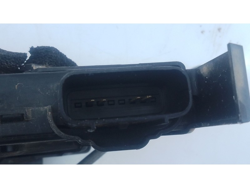 Recambio de cerradura puerta trasera izquierda para kia rio iv (yb, sc, fb) 1.25 referencia OEM IAM   