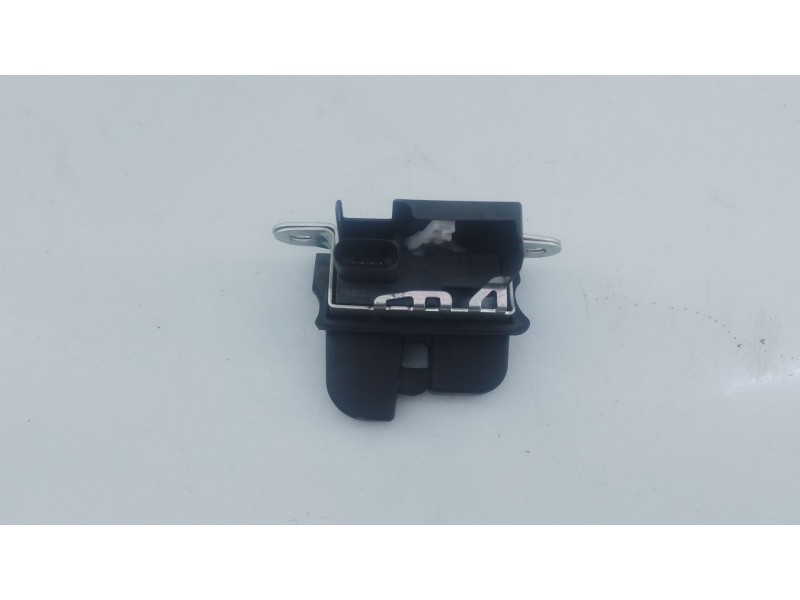 Recambio de cerradura maletero / porton para volkswagen polo vi (aw1, bz1, ae1, bz3) 1.0 tsi referencia OEM IAM   
